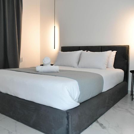 The Room, Suite 15, Leda Gardens Paphos ภายนอก รูปภาพ